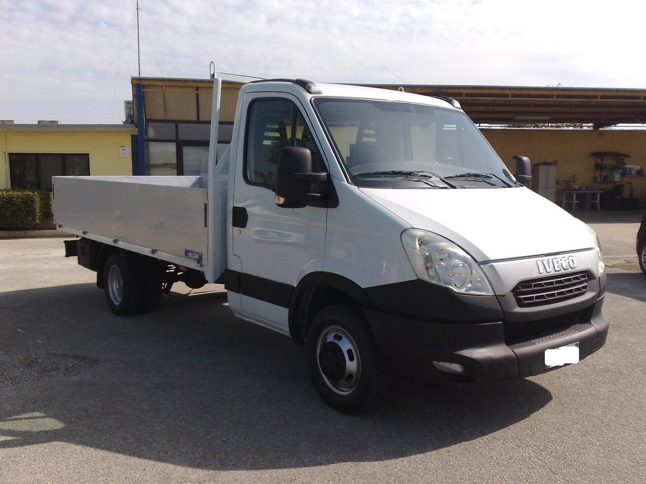 Iveco Daily 35c13 2.3hpt CASSONE FISSO - 2014