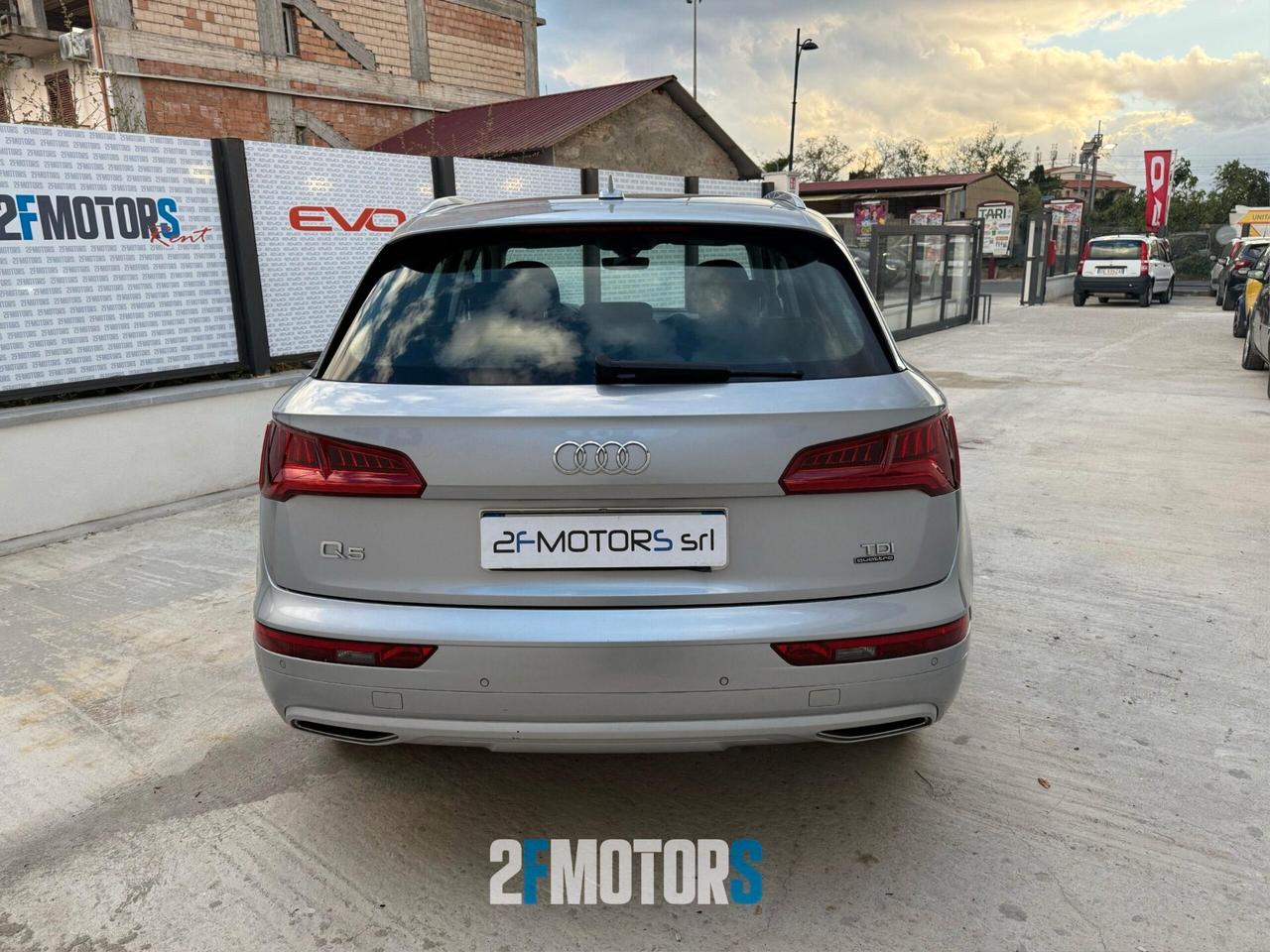 Audi Q5 2.0 TDI quattro S tronic Business Sport