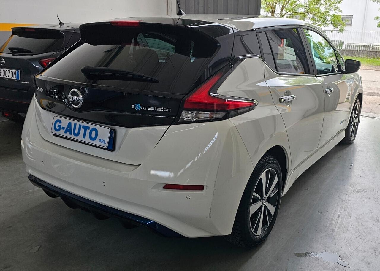 Nissan Leaf Acenta 40 kWh Hatchback 25.000 KM