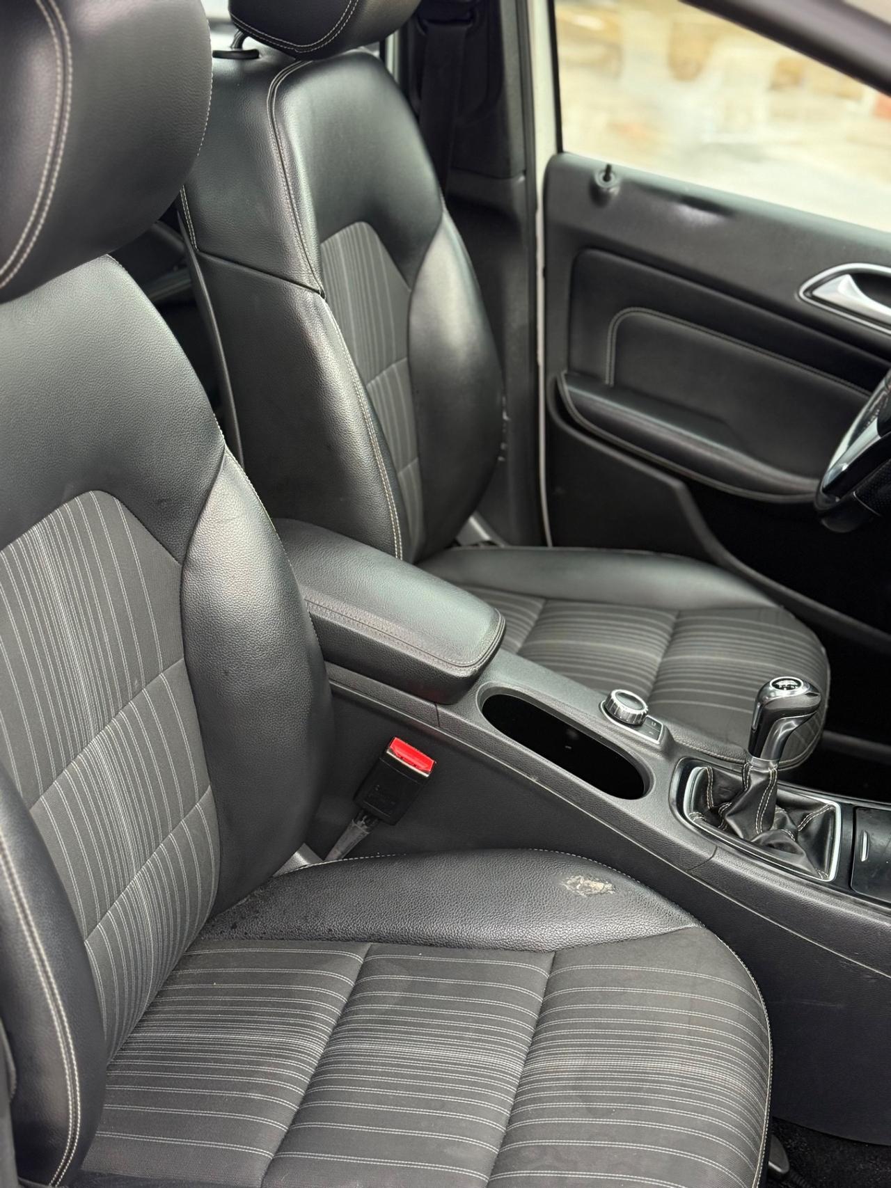 Mercedes-benz B 180 CDI BlueEFFICIENCY Premium