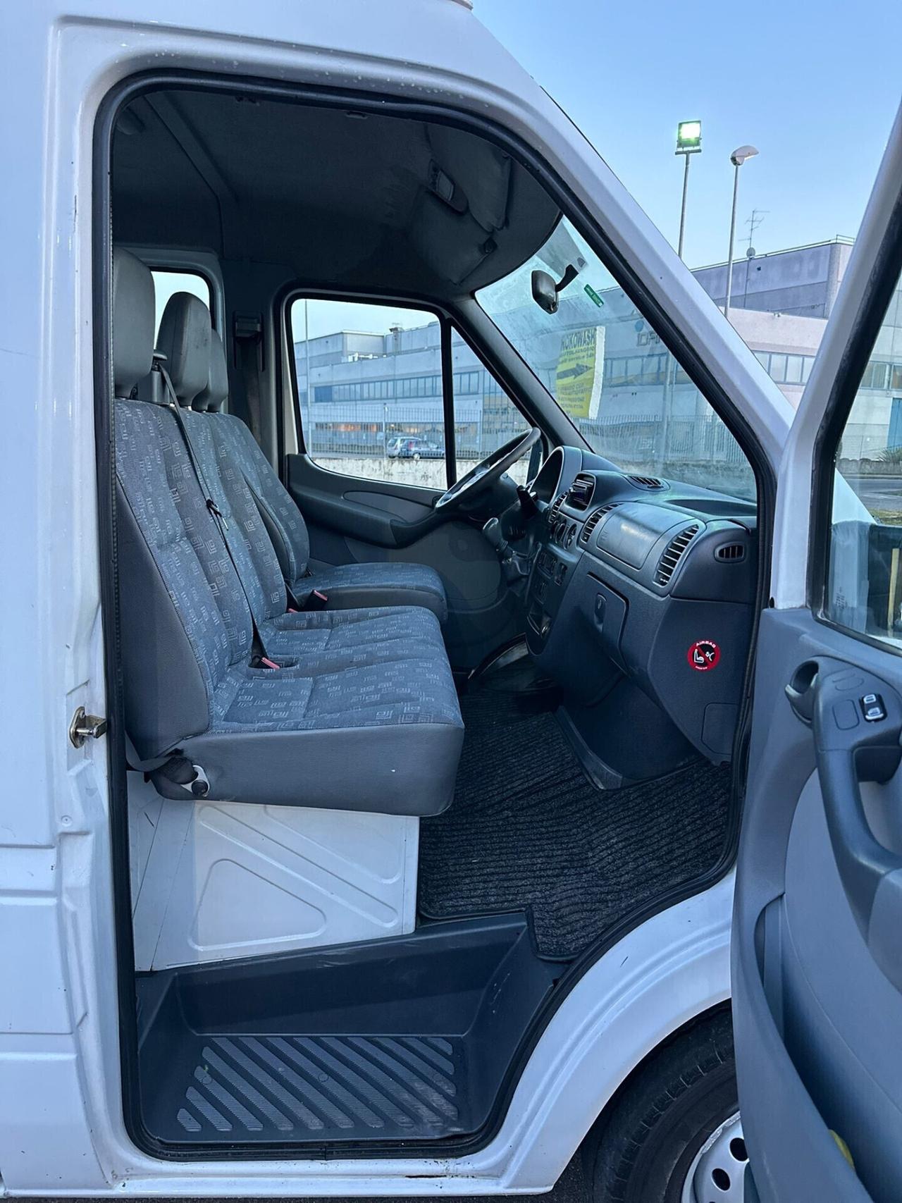 Mercedes Benz 9 posti cc 2.7 modello 616