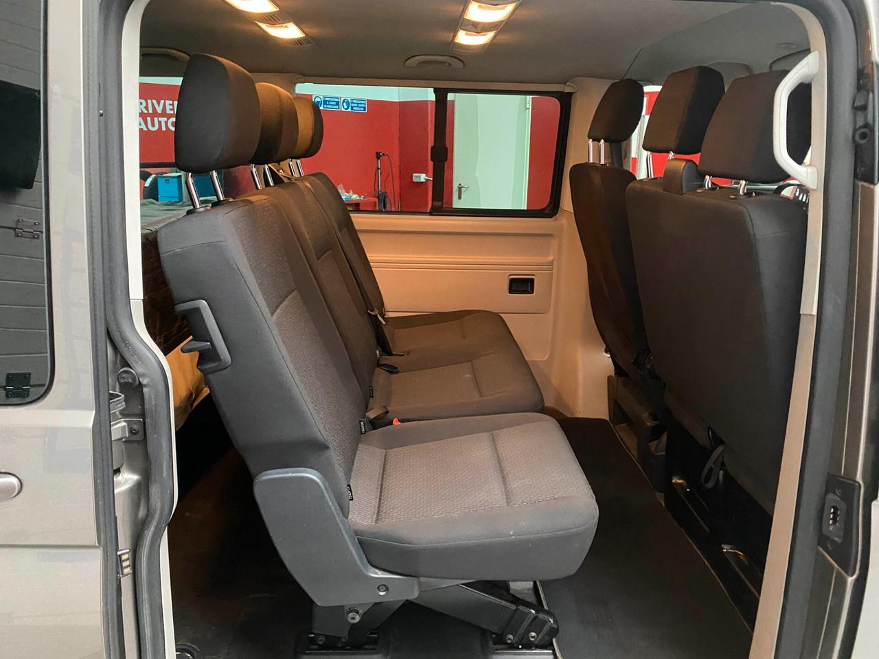Volkswagen Transporter 2.0 TDI PC Kombi T6