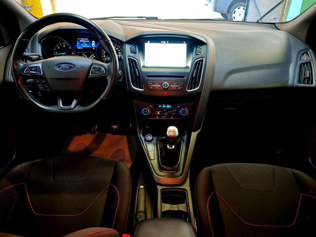 Ford Focus 1.5 TDCi ST-Line 120cv Euro 6B