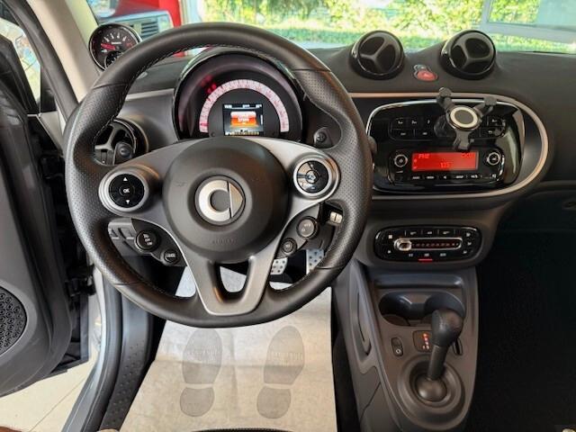 SMART FOR TWO 0.9 TURBO 90CV PASSION TWINAMIC SOLO 27.000KM PERFETTA!!!OK NEO PATENTATI