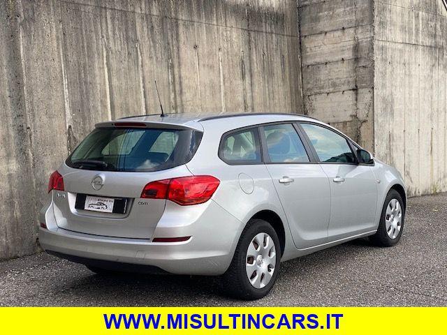 OPEL Astra 1.7 CDTI 110CV Sports Tourer Business Autocarro
