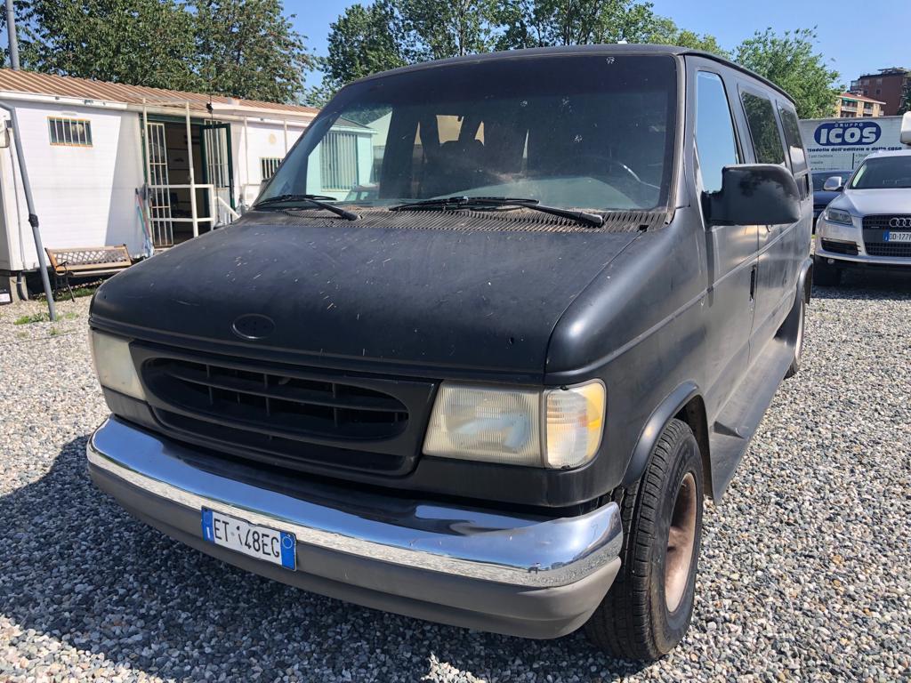 Ford Econoline FORD ECONOLINE 5800 8 POSTI AUTOVETTURA