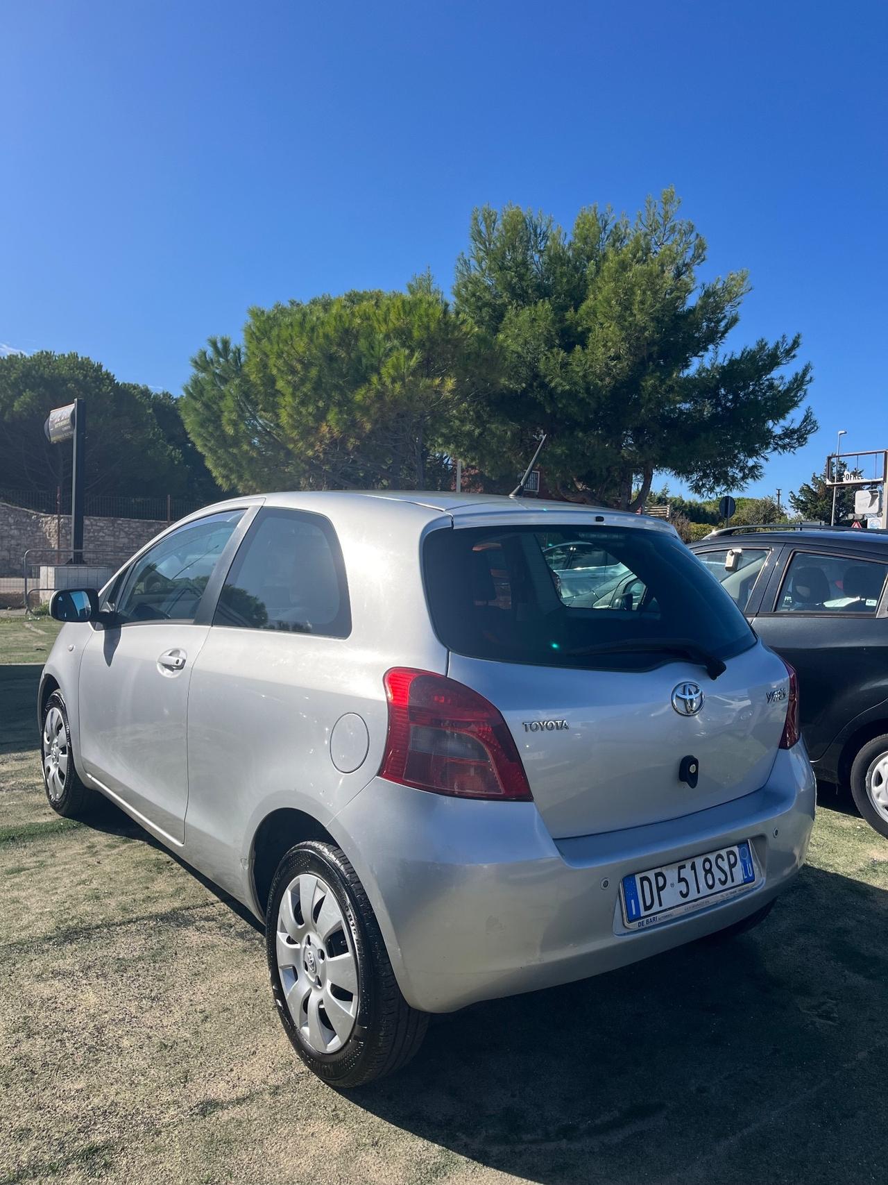 Toyota Yaris 1.0 3 porte