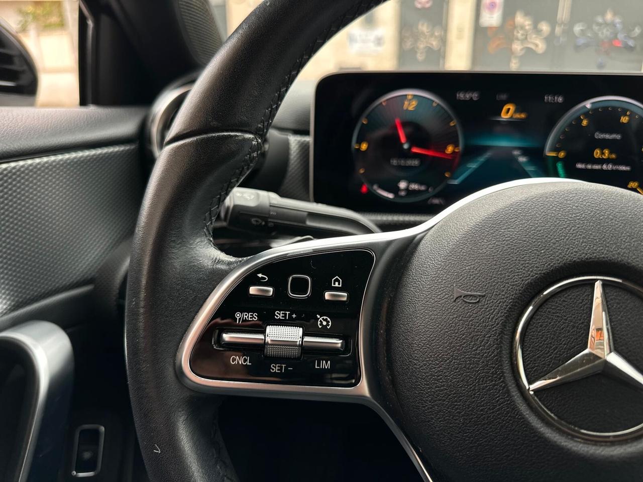 Mercedes-benz A 180 d Sport Sedan