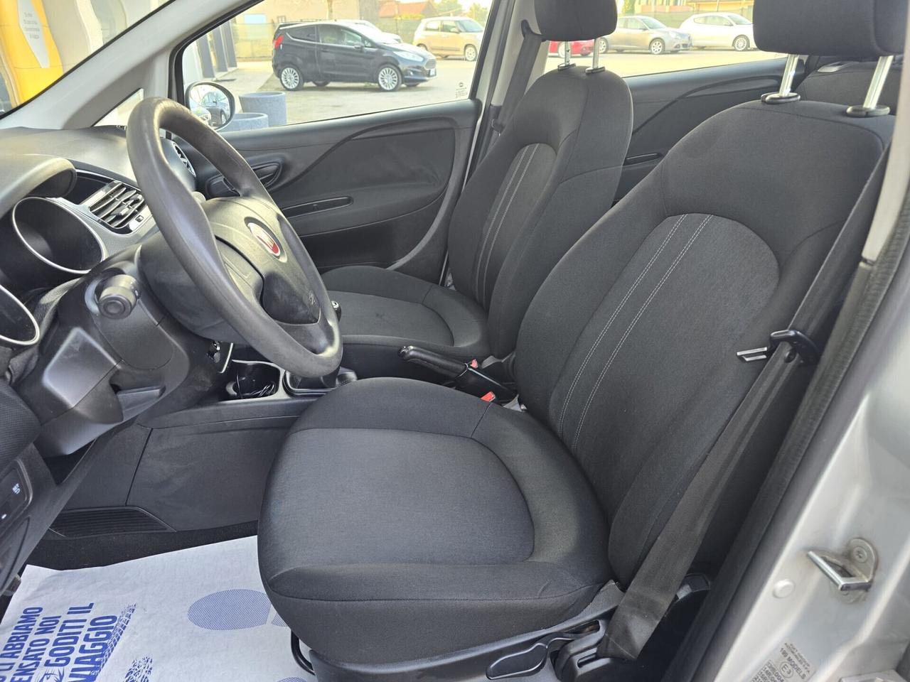 Fiat Punto 1.3 MJT 75 CV 5 porte