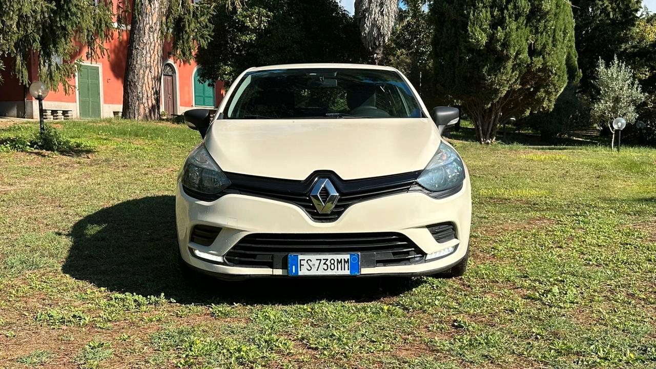 Renault Clio VAN dCi 8V 75CV Start&Stop 5P 2018 LEGGI TESTO