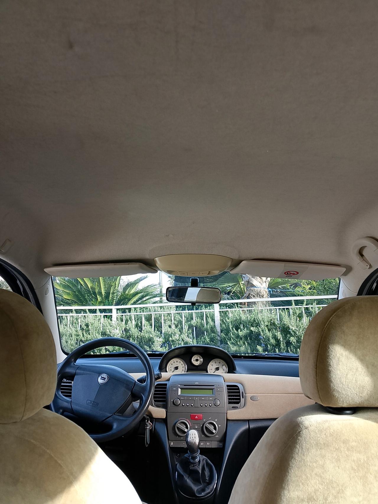 Lancia Ypsilon 1.2 Argento