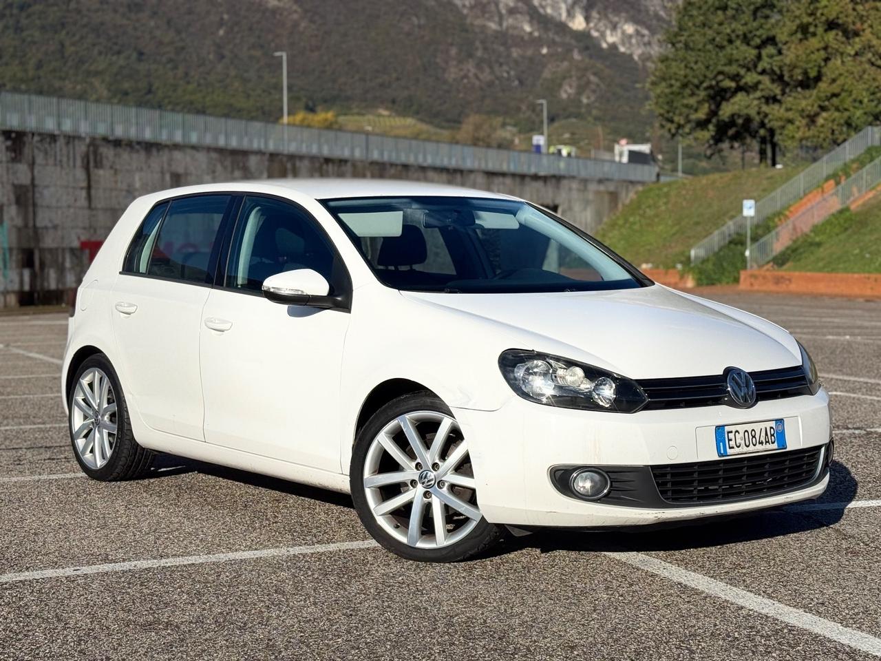 Volkswagen Golf 2.0 TDI 140CV OK NEOPATENTATI