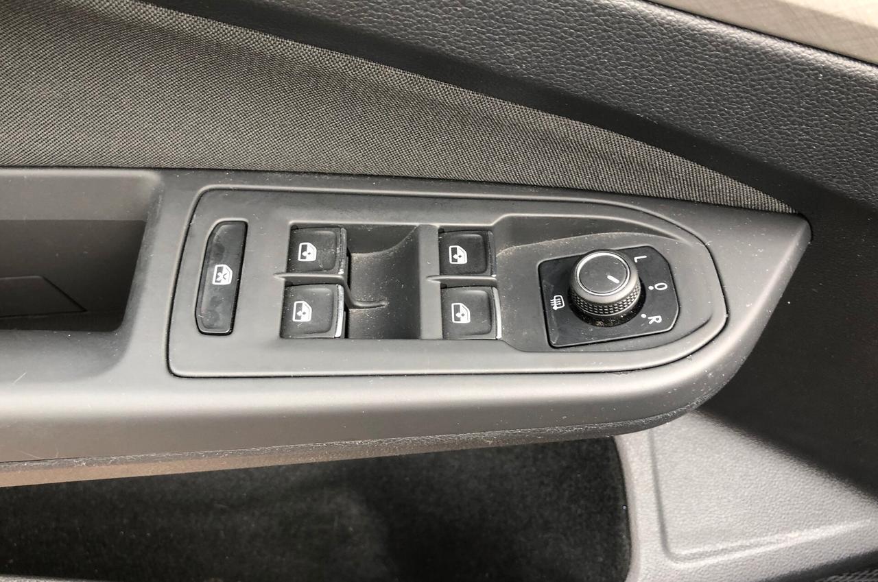 Volkswagen Golf 1.0 eTSI EVO DSG Life