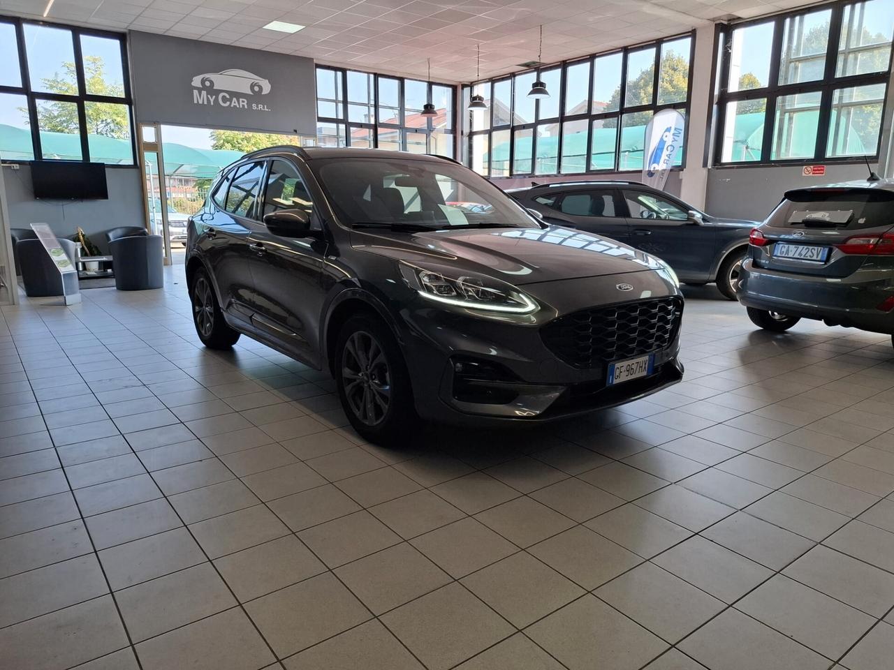 Ford Kuga St-Line Hybrid/Benzina Automatica