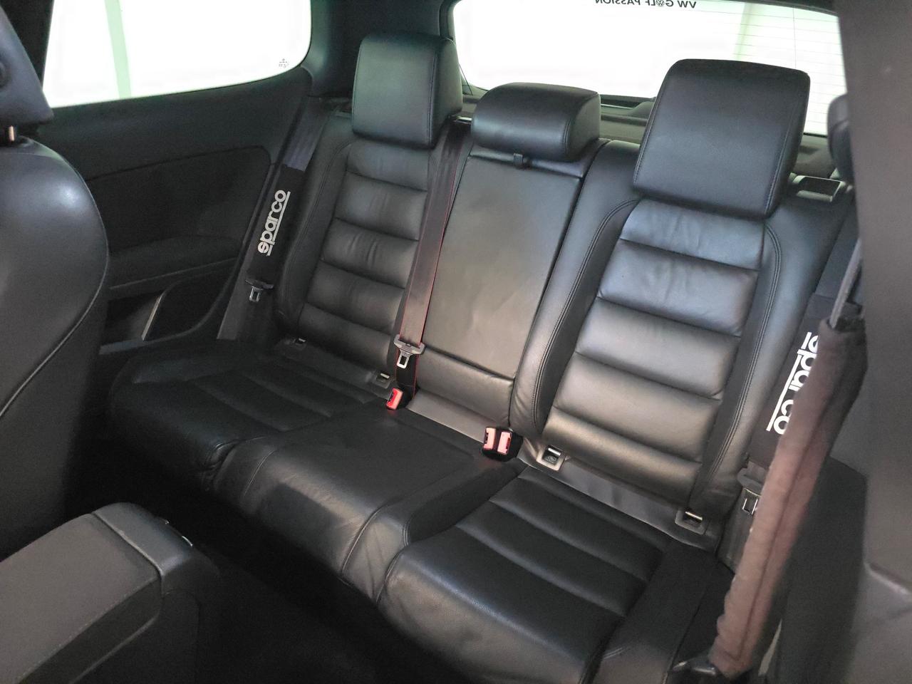 Volkswagen Golf GTI 2.0 TSI 3p.