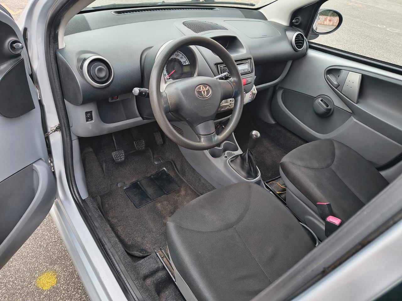 Toyota Aygo 1.0 BENZINA TAGLIANDATA