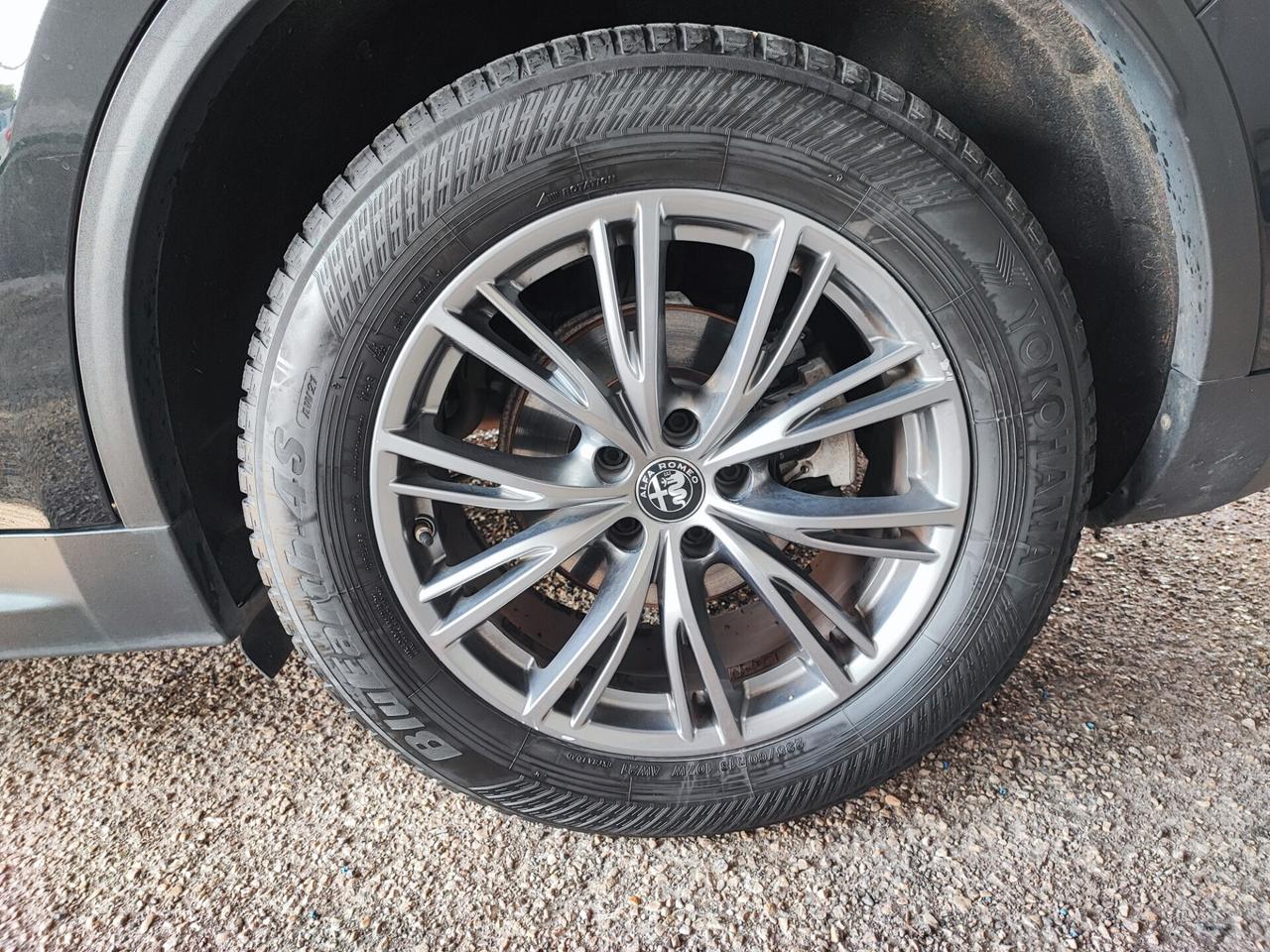 Alfa Romeo Stelvio 2.2 Turbodiesel 180 CV AT8 Q4 Super