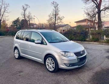 Volkswagen Touran 2.0 TDI 170 CV DSG Highline