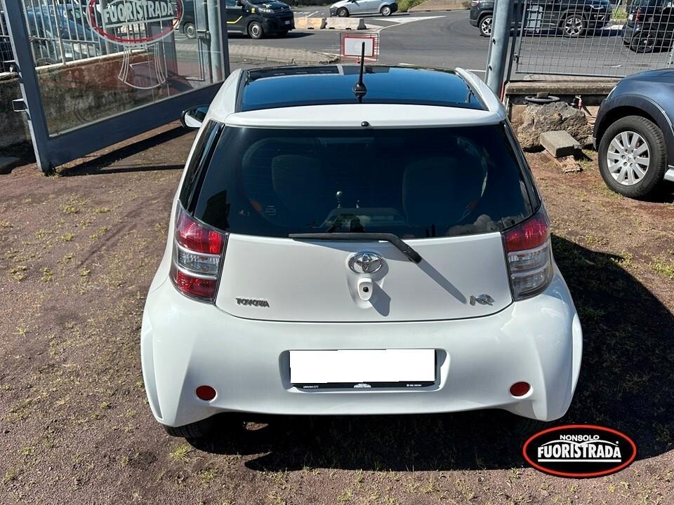Toyota iQ 1.0 Sol Bianco perla tetto nero Lucido