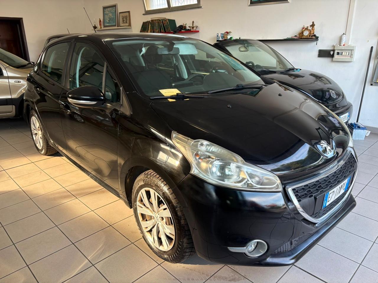 Peugeot 208 1.4 HDi 5 porte Ok neopatentati