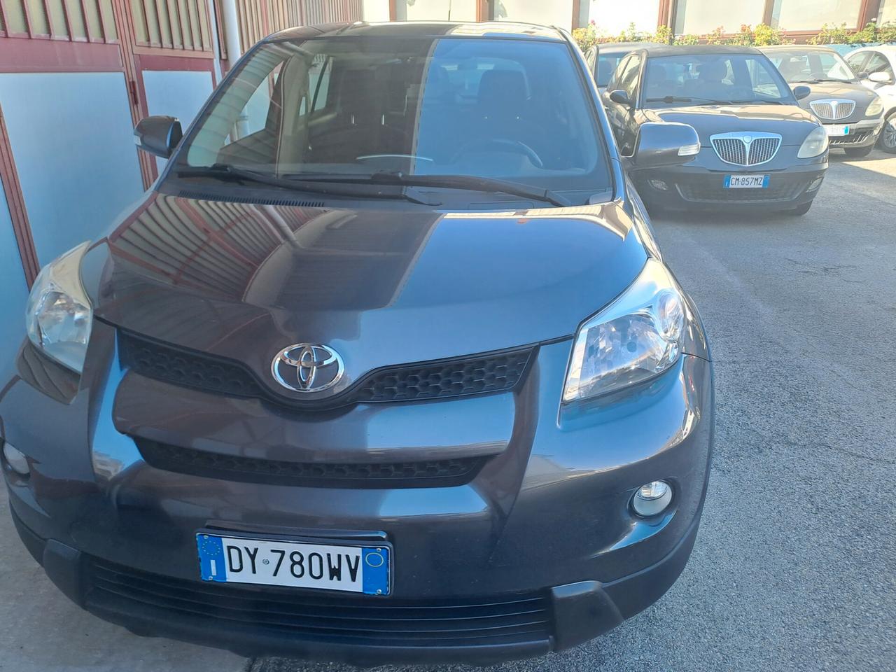 Toyota Urban Cruiser 1.4 D-4D AWD Sol