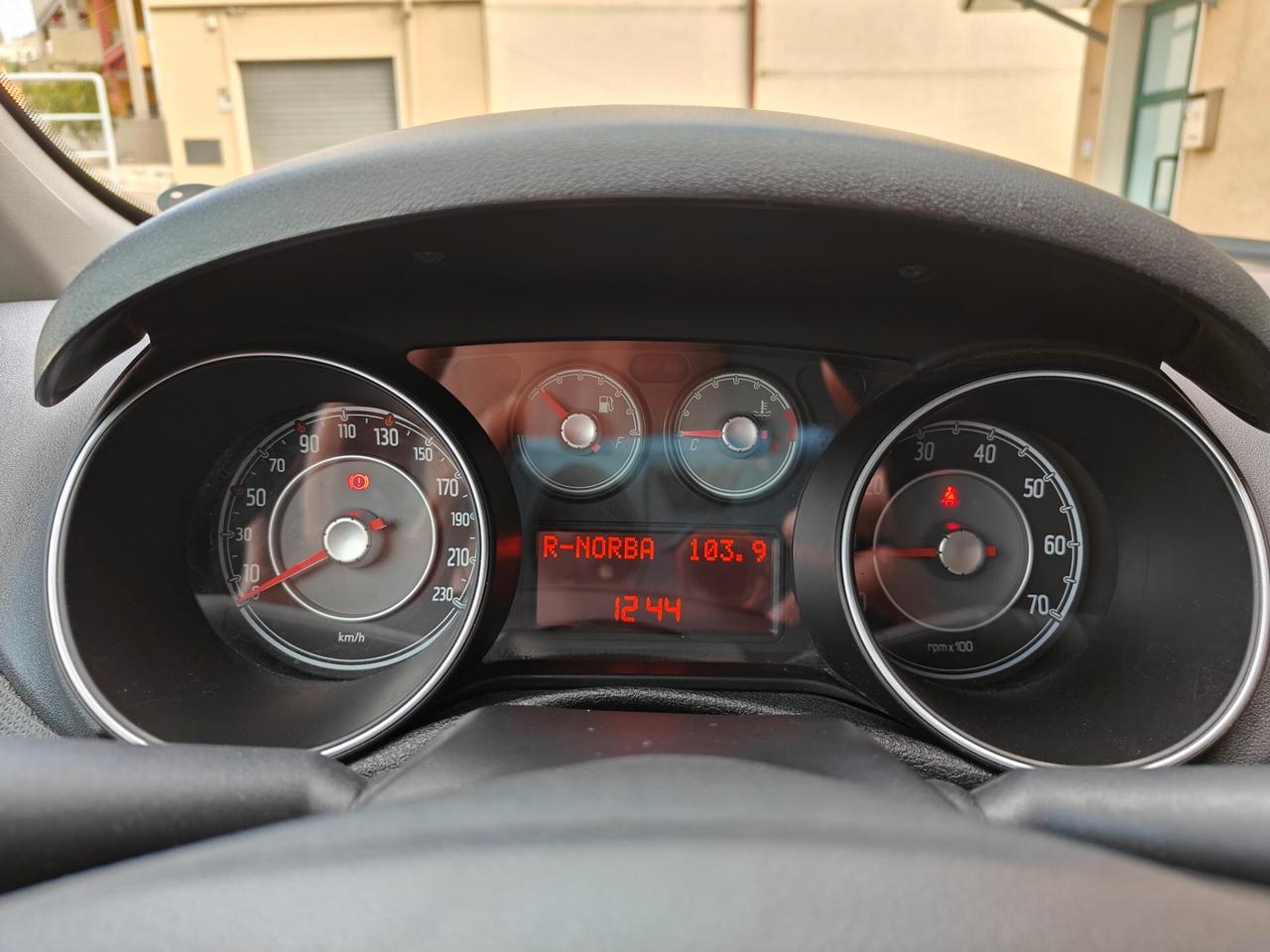 Fiat Punto 1.3 MJT II 75 CV 5 porte