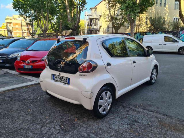 TOYOTA Aygo 1.0 12V VVT-i 5 porte Active Connect