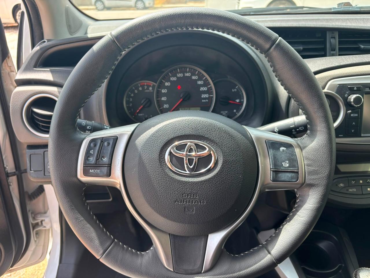 Toyota Yaris 1.0 Lounge 69 CV