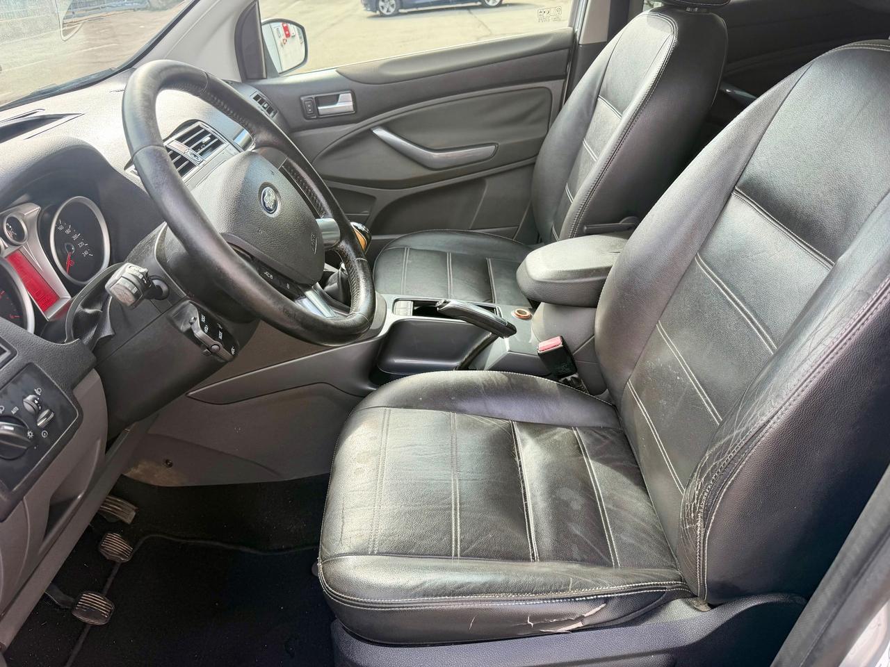 Ford Kuga 2.0d 4WD Titanium 2012 187.000km tagliandata