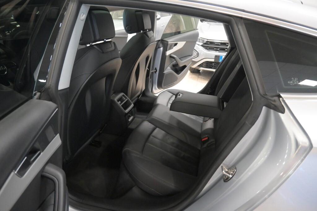 AUDI A5 SPORTBACK 35 TDI 163CV S-TRONIC ATTRACTION BUSINESS EDITION ( FARI LED - CRUISE - PELLE - TETTO PANORAMICO APR. - NAVI - SENSORI POST. )