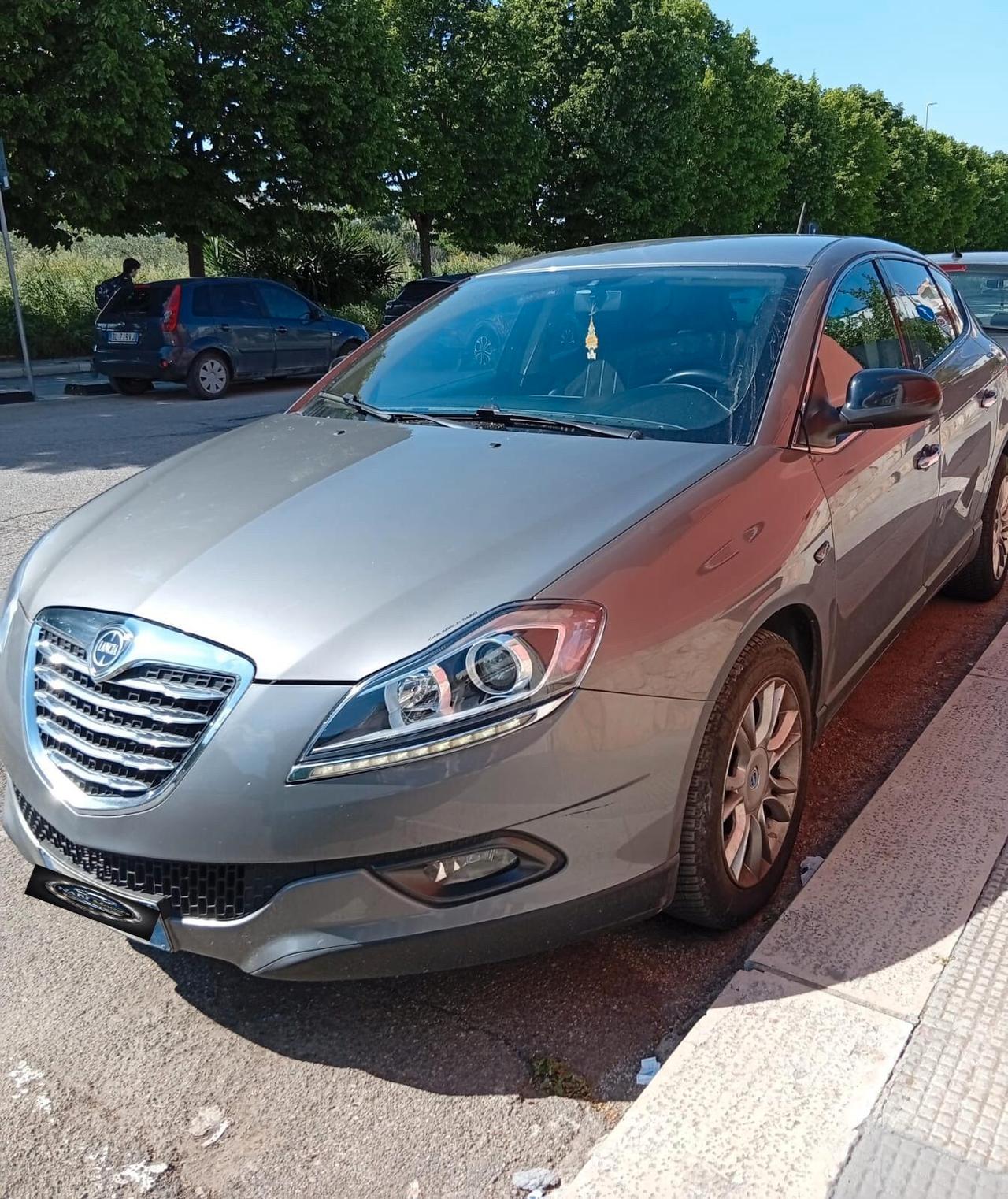 Lancia Delta 1.6 MJT DPF Argento