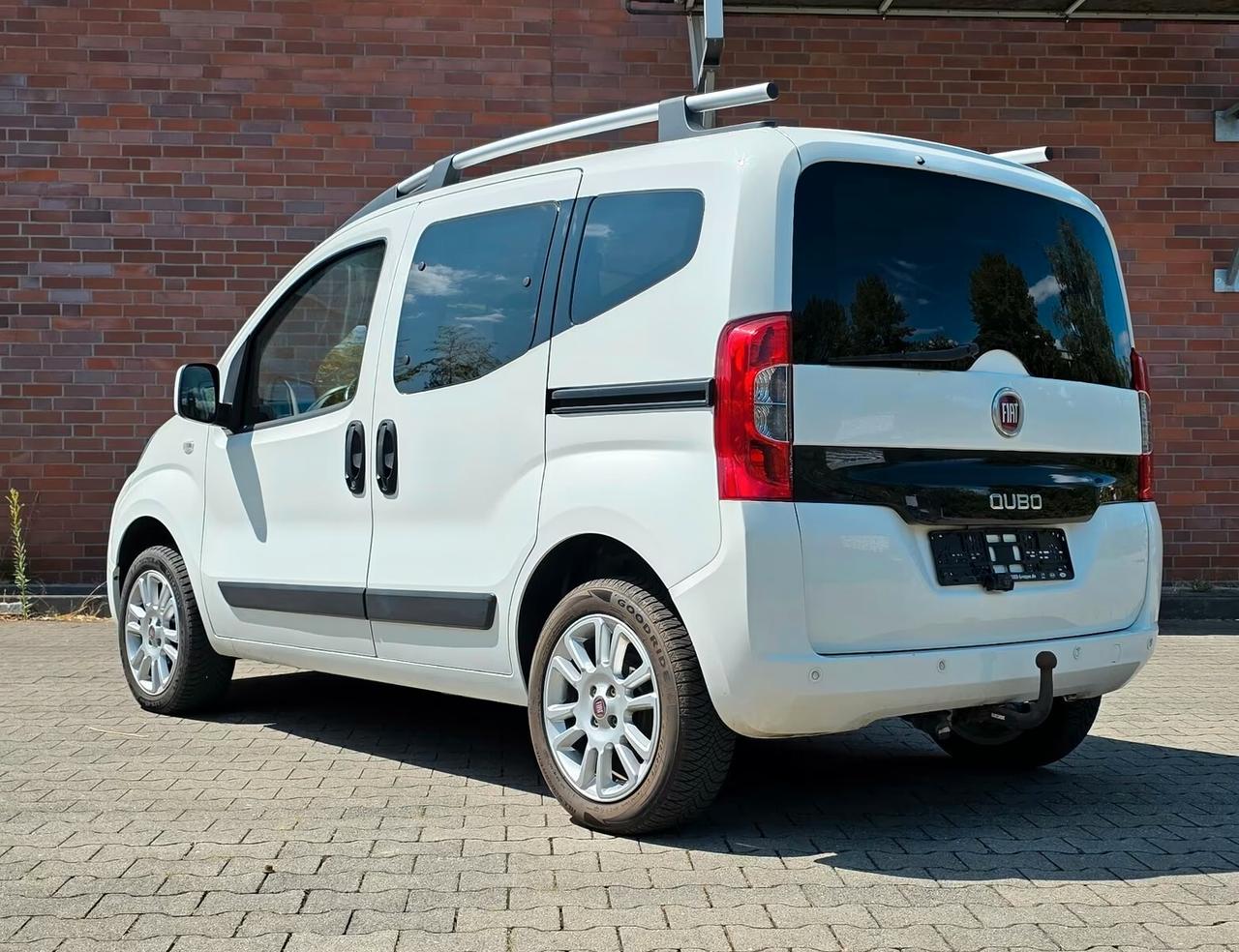 Fiat Qubo 1.4 8V 77 CV Lounge GANCIO TRAINO