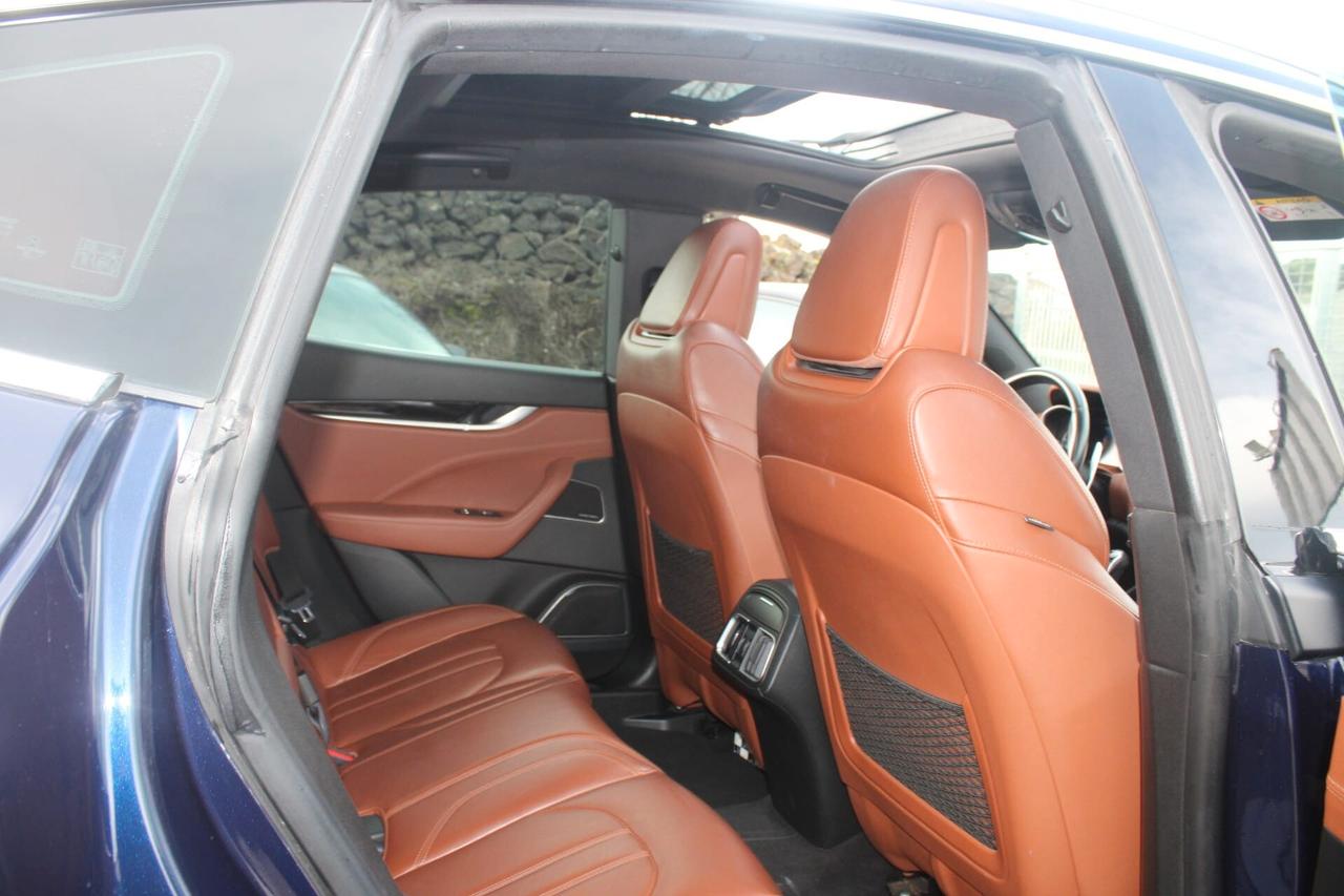 Maserati Levante V6 Diesel 275 CV AWD