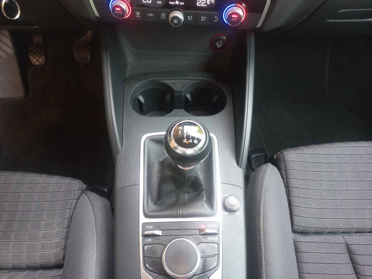 Audi A3 SPB 1.6 TDI Business S-LINE