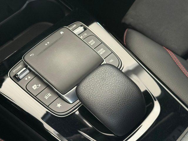 MERCEDES-BENZ A 180 d Premium