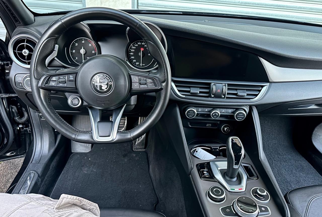 Alfa Romeo Giulia 2.2 TD 210cv AT8 Q4 Veloce