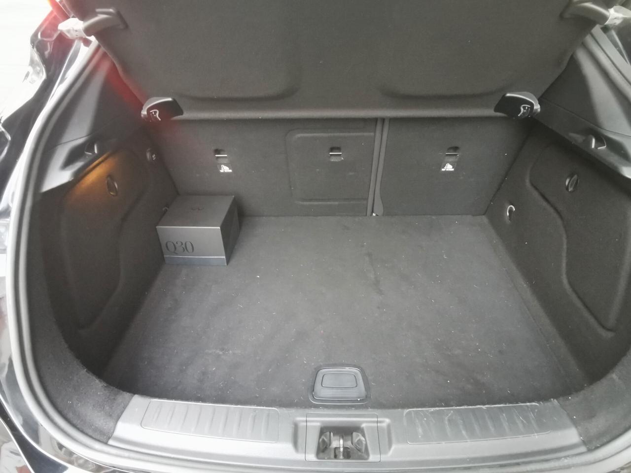 Infiniti Q30 1.5 diesel Business Executive