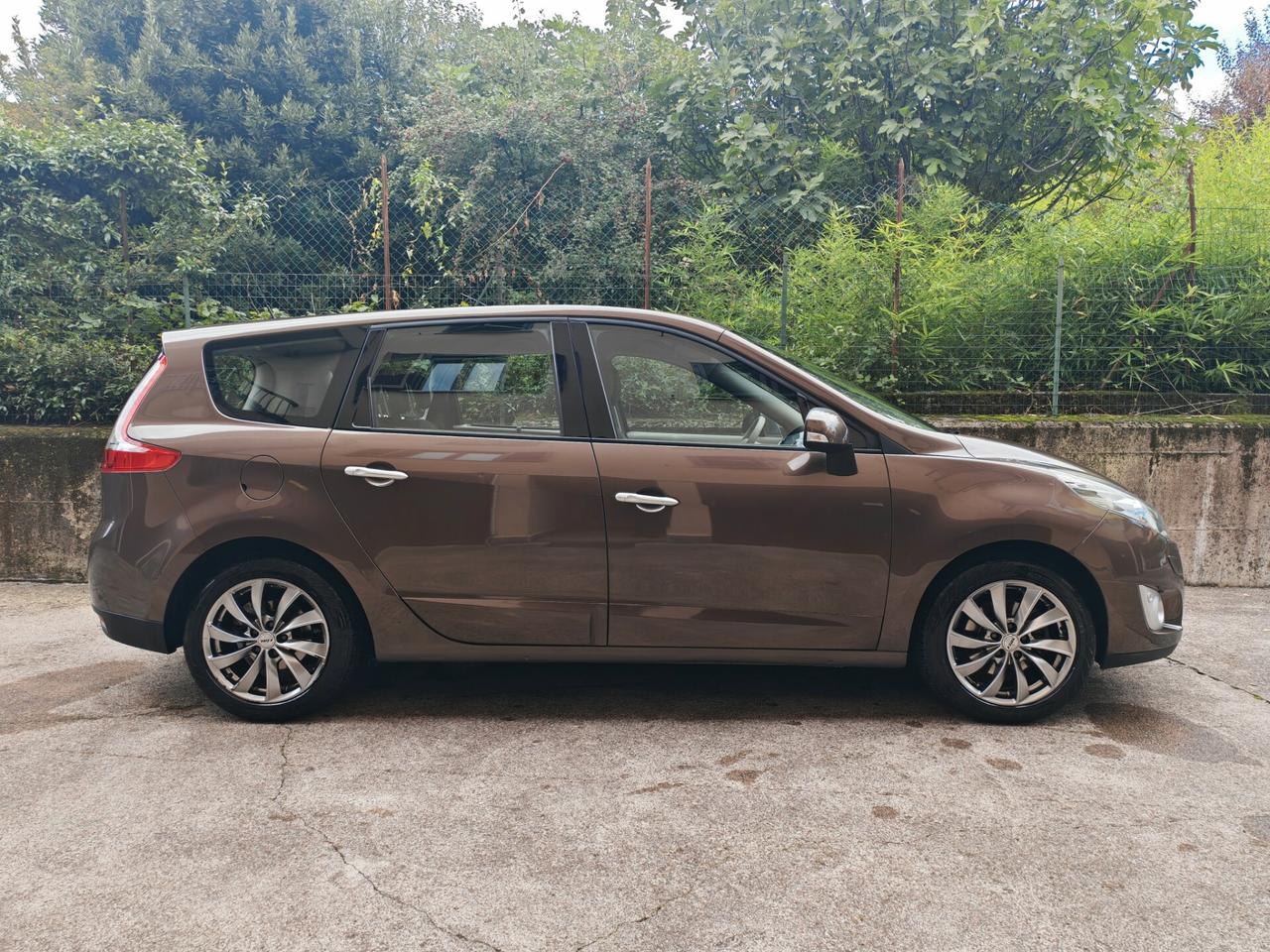 Renault Grand Scénic 1.4 BENZINA 130cv / 7 POSTI