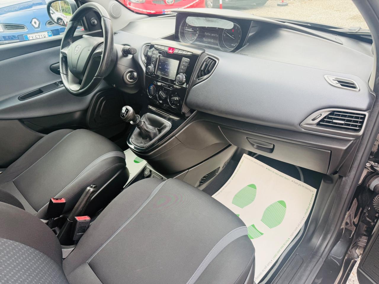 Lancia Ypsilon 1.2 69 CV 5 porte GPL Ecochic Gold