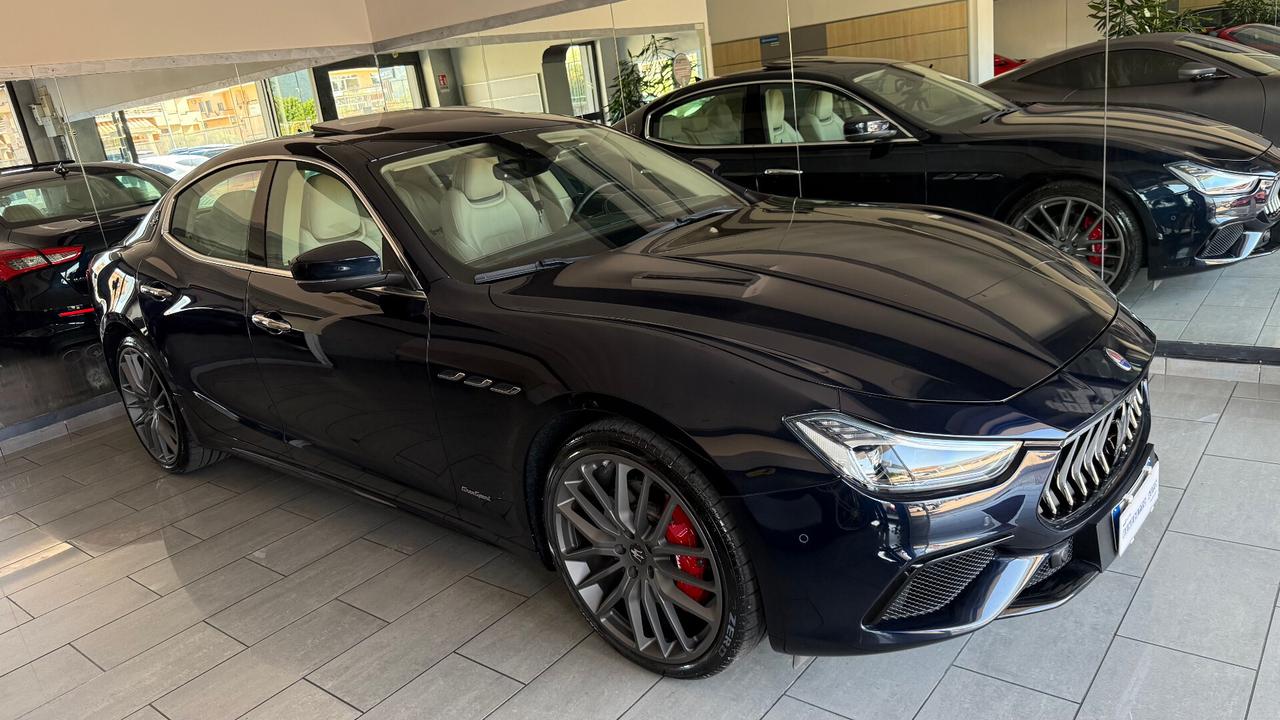 Maserati Ghibli V6 Diesel 275 CV Gransport