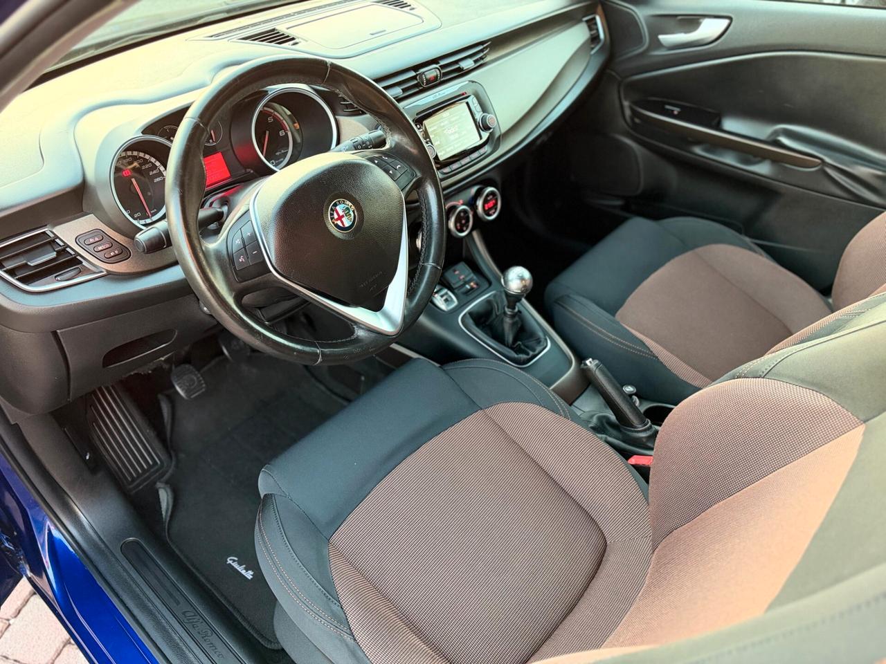 Alfa Romeo Giulietta 1.6 JTDm-2 105 CV Exclusive
