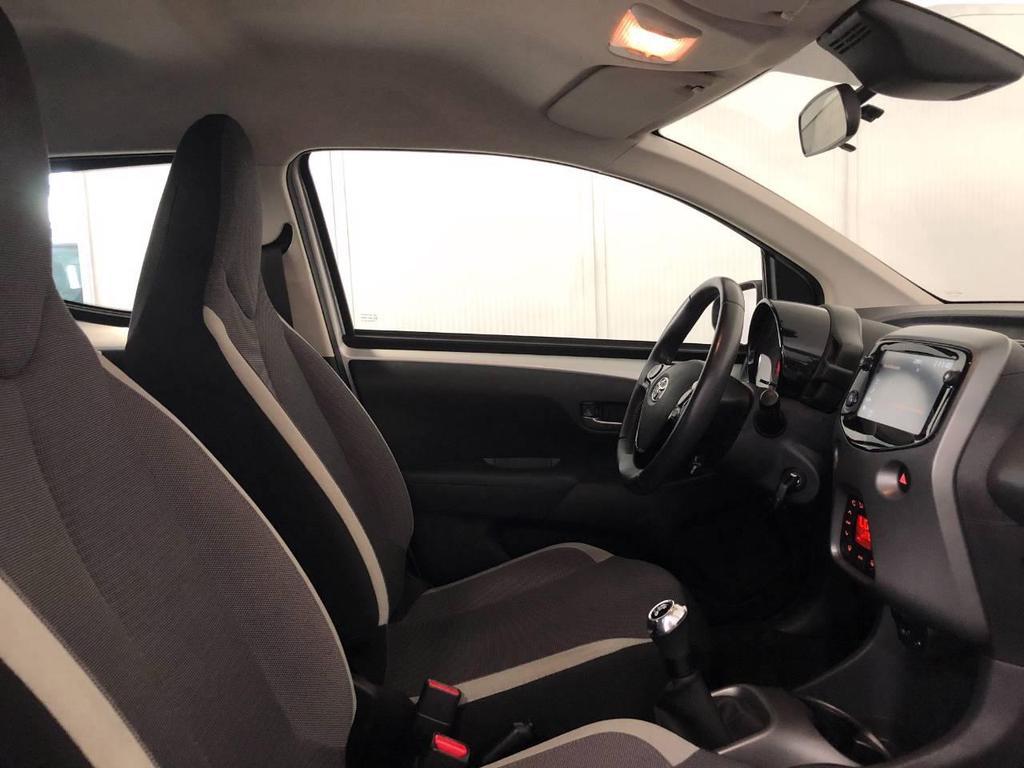 Toyota Aygo 5 Porte 1.0 VVT-i x-fun