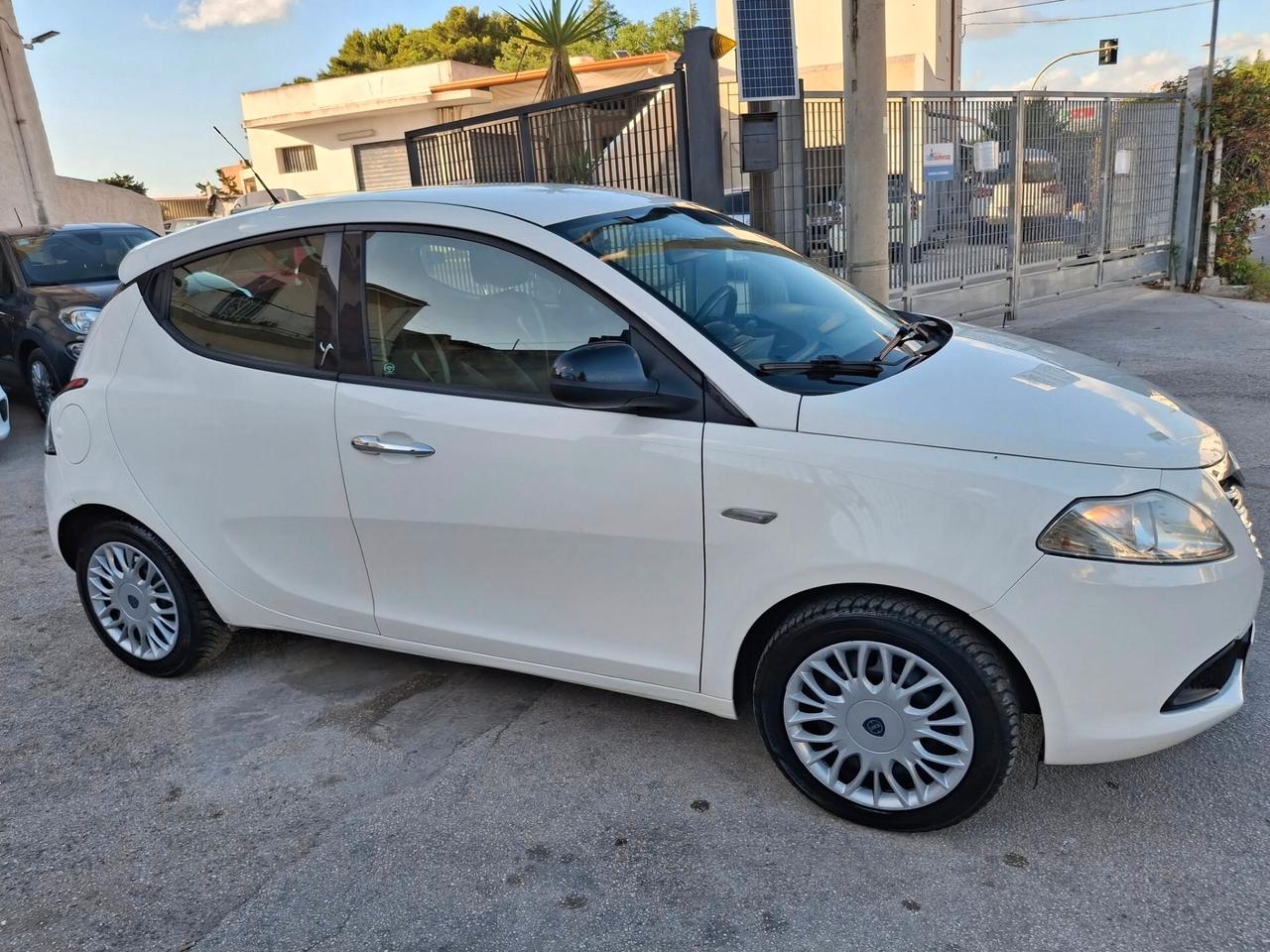 Lancia Ypsilon 1.3 MJT 16V 95 CV 5 porte S&S Gold