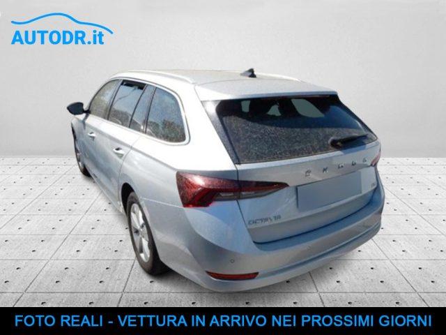 SKODA Octavia Wagon 1.5 G-TEC DSG Executive VIRTUAL ACC NAVI KM