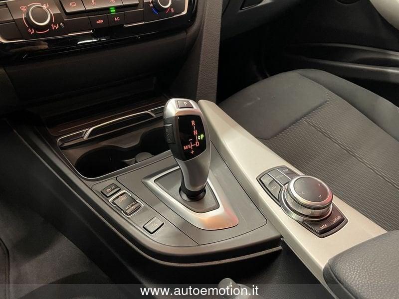 BMW Serie 3 Touring 320d xDrive Business Adv. aut.