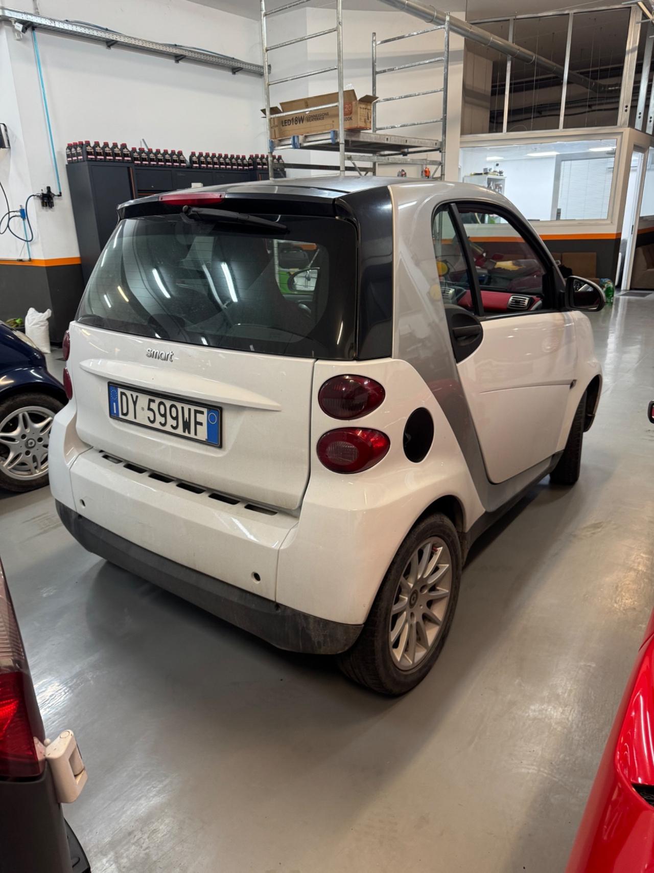 Smart ForTwo 1000 62 kW coupé pulse