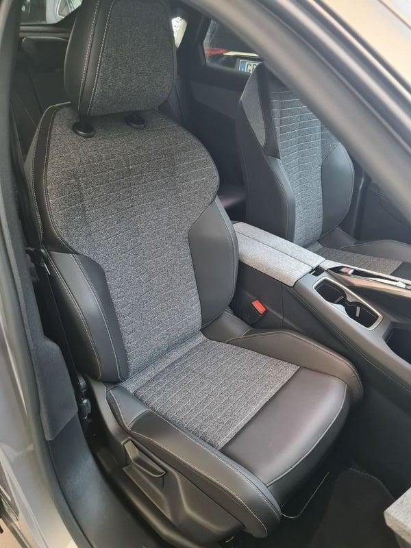 Peugeot 3008 Hybrid 145 Allure e-DCS 6