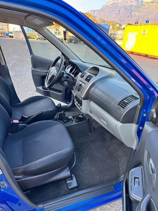 Subaru Justy 2006 5p 1.3 G3x AWD 4x4