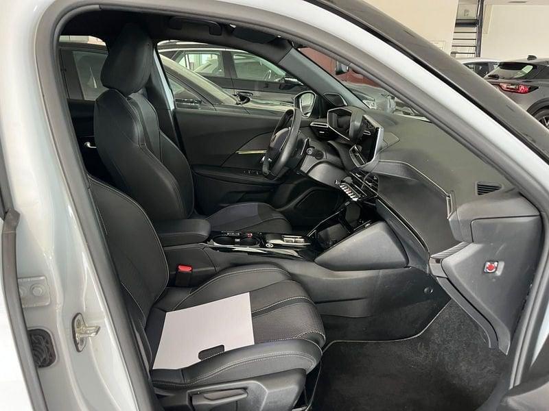 Peugeot 2008 2008 PureTech 130 S&S EAT8 GT