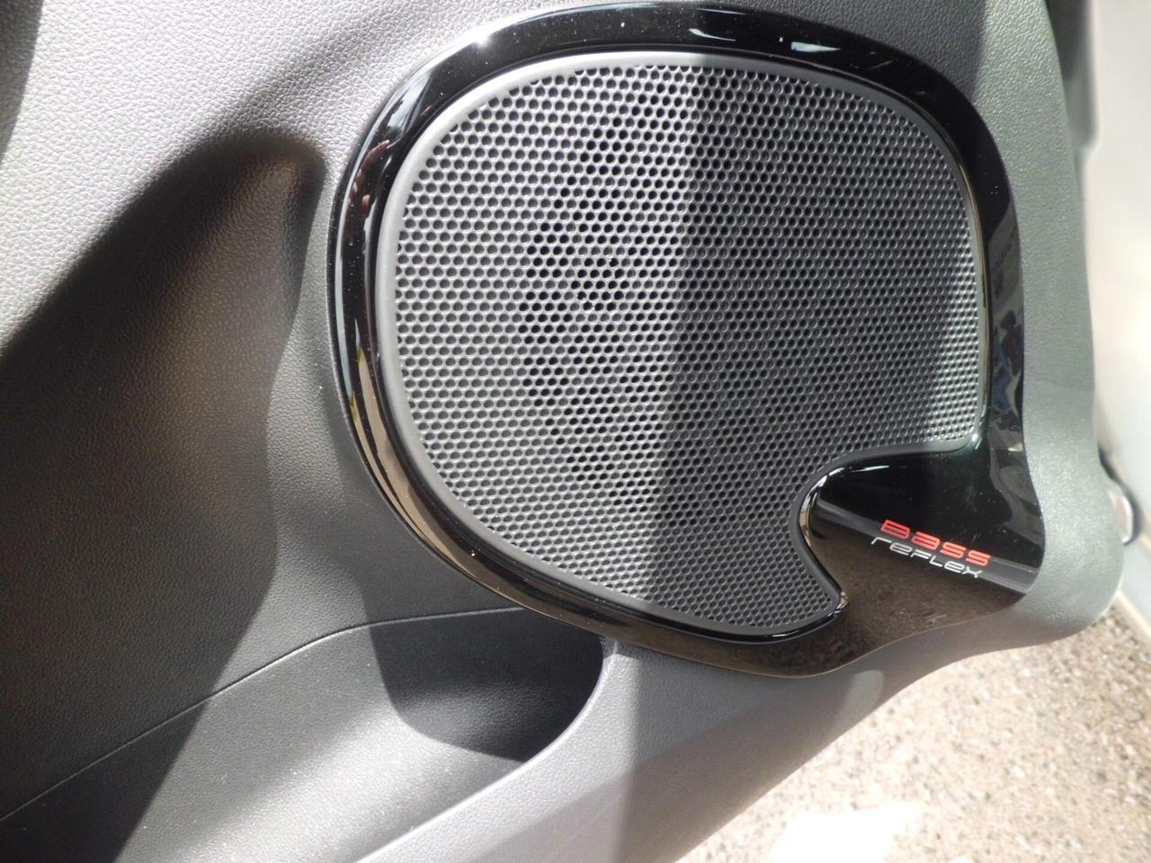 Renault Clio dCi 8V 90 CV 5 porte Moschino Intens
